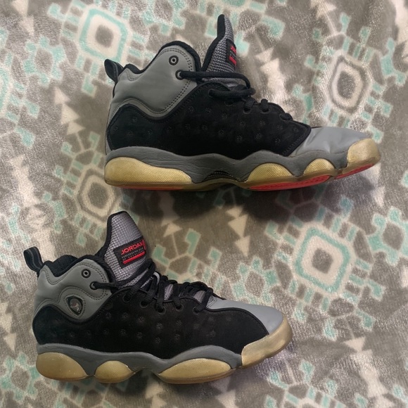 youth jordan sneakers